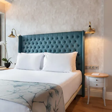 Eurostars Douro Hotell 4*