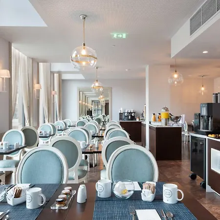 Eurostars Douro Hotell 4*