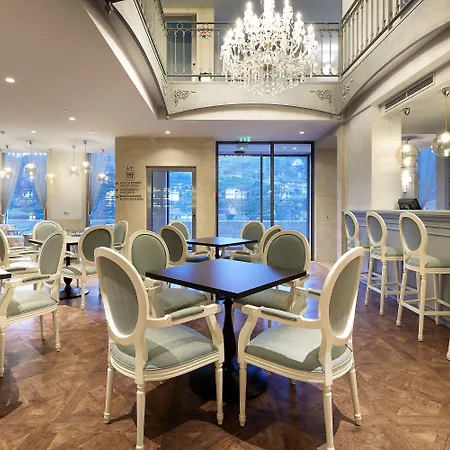 Eurostars Douro Hotell 4*